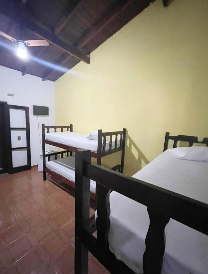 Hostel Le Castelle คารากัวตาตูบา ภายนอก รูปภาพ