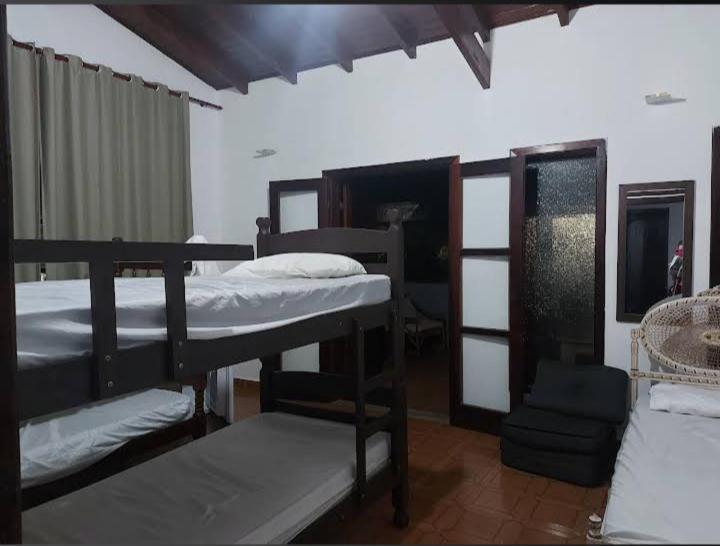 Hostel Le Castelle คารากัวตาตูบา ภายนอก รูปภาพ